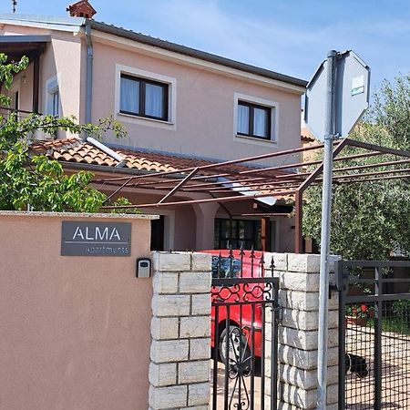 Apartmani Alma Pula Luaran gambar