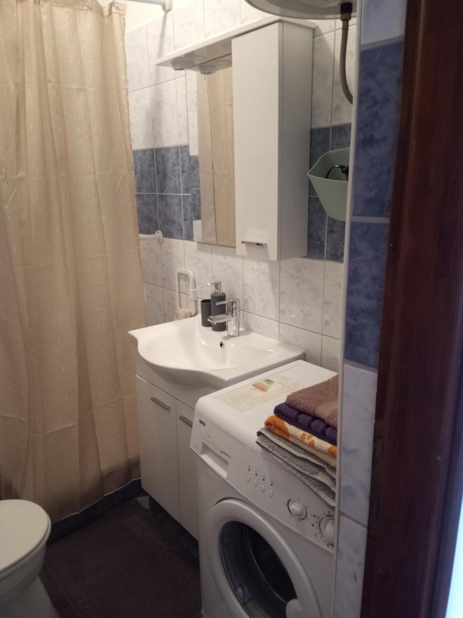 Apartmani Alma Pula Luaran gambar