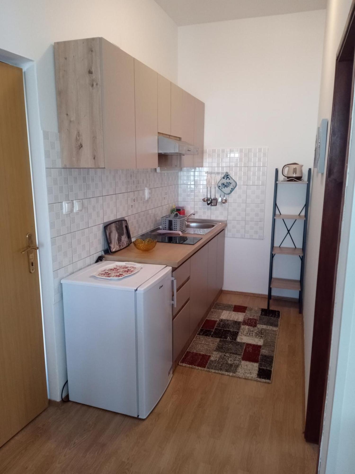 Apartmani Alma Pula Luaran gambar
