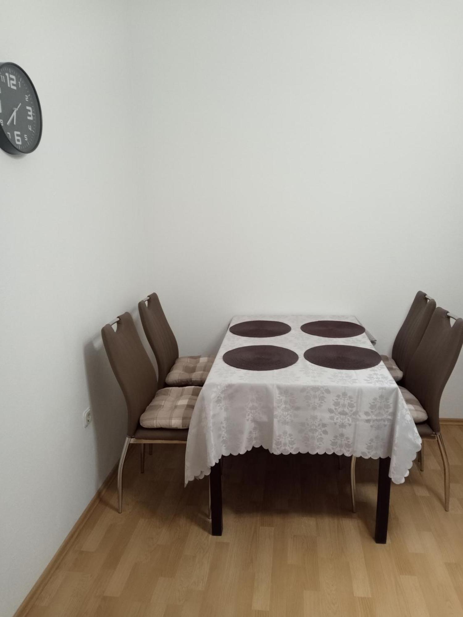 Apartmani Alma Pula Luaran gambar
