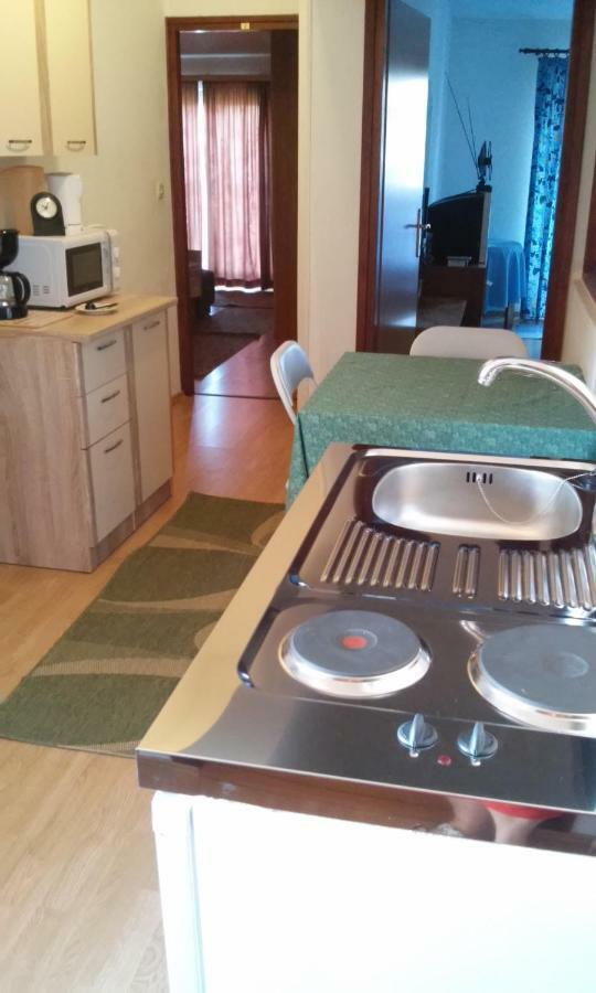 Apartmani Alma Pula Luaran gambar